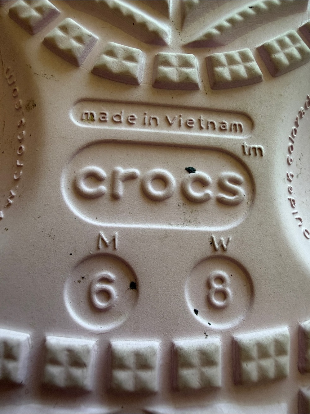 Pink crocs - Picture 6 of 6